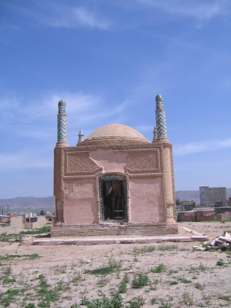 Lahak Khan Monument 