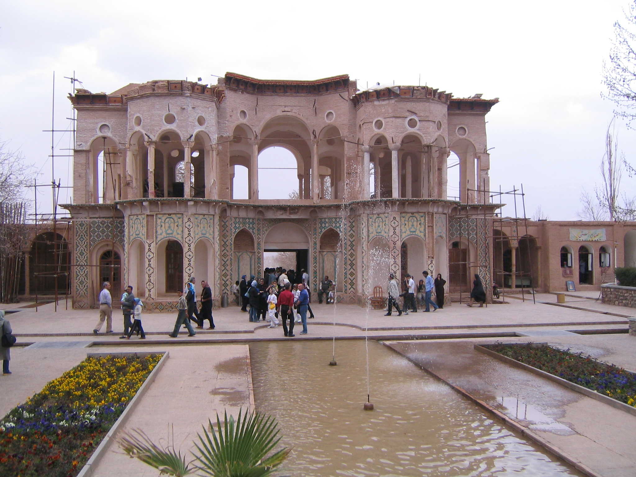 Shazdeh Garden