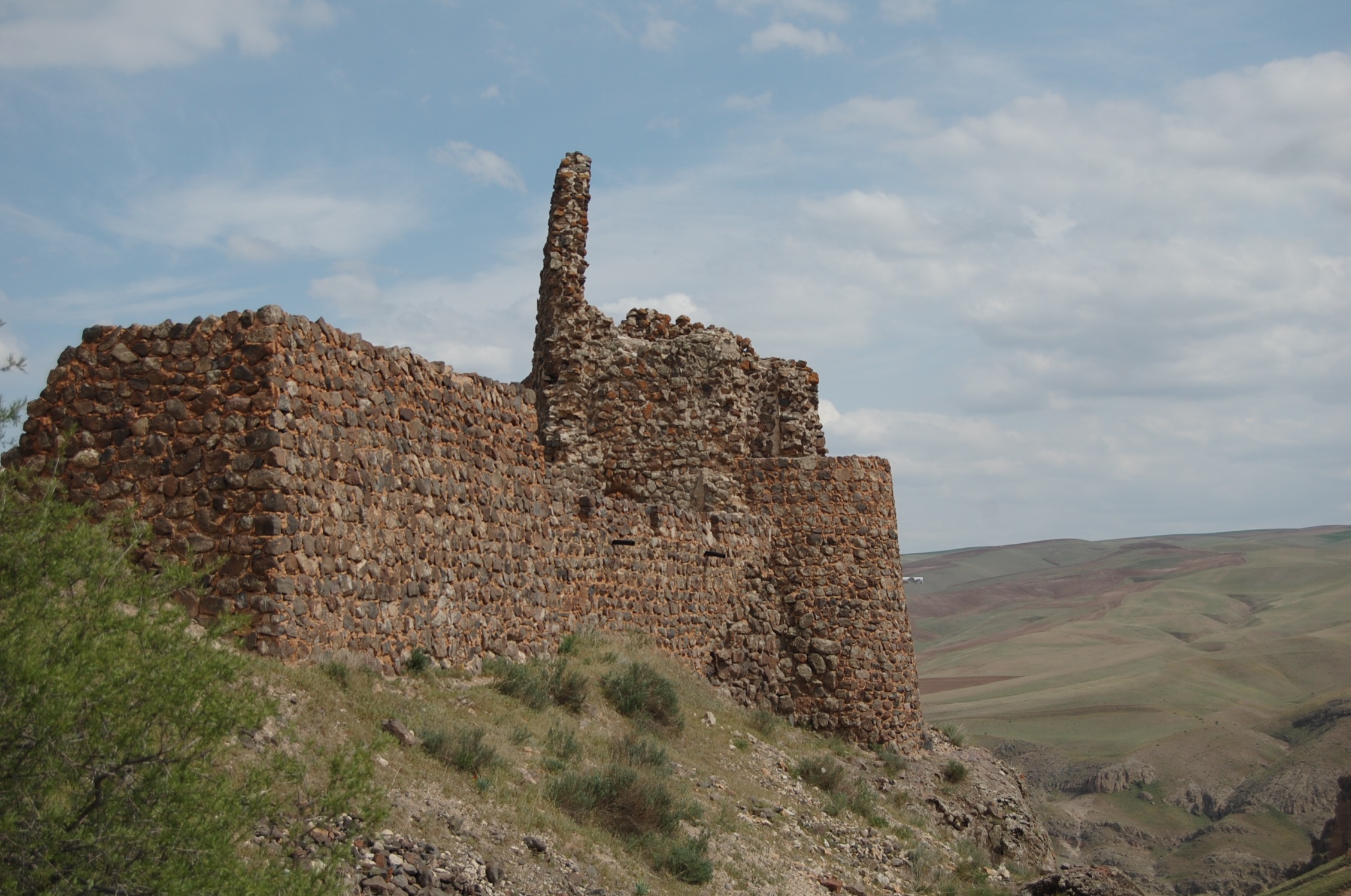 Zahhak Castle 