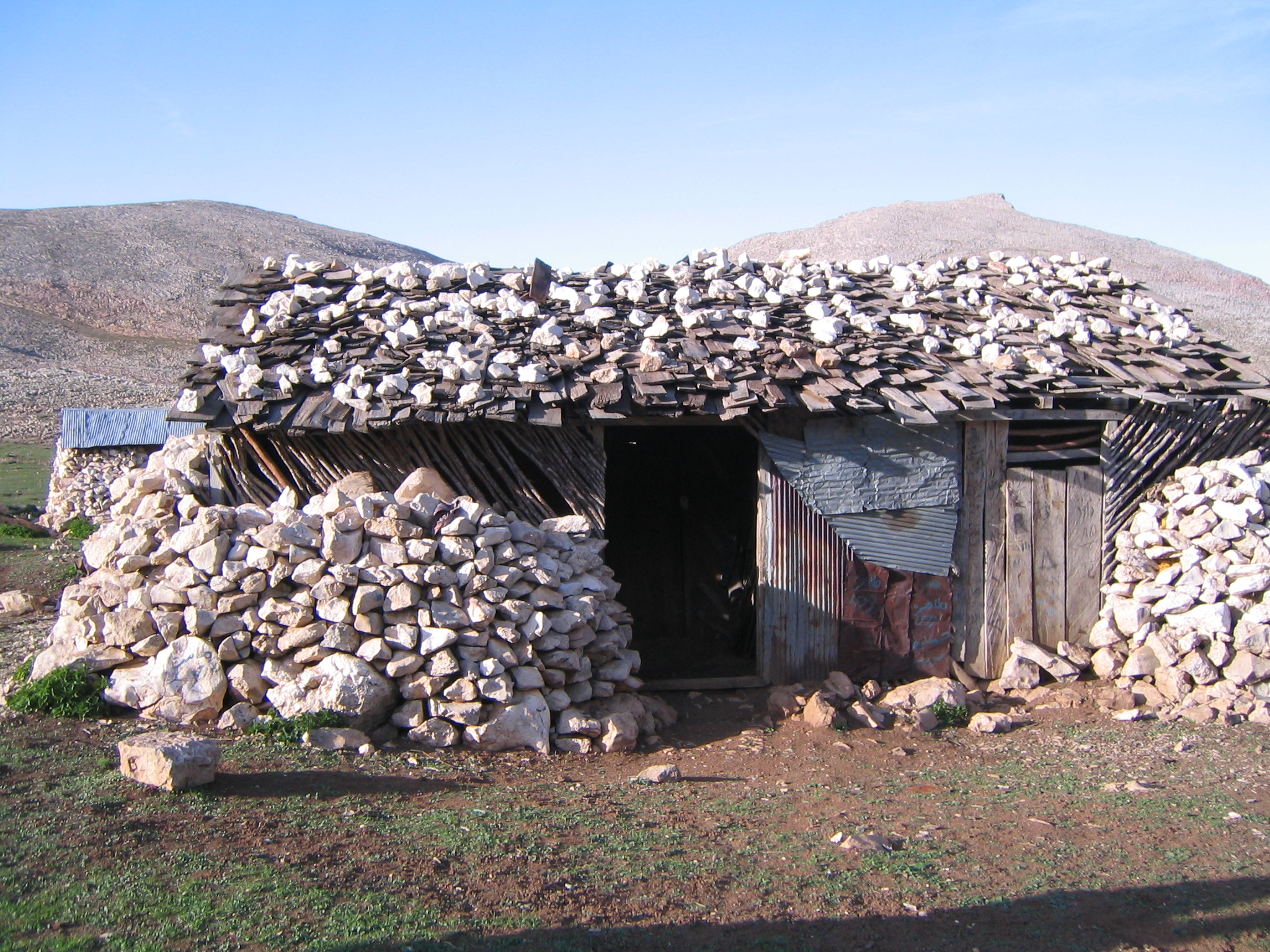 کلبه سنگی قله درفک 