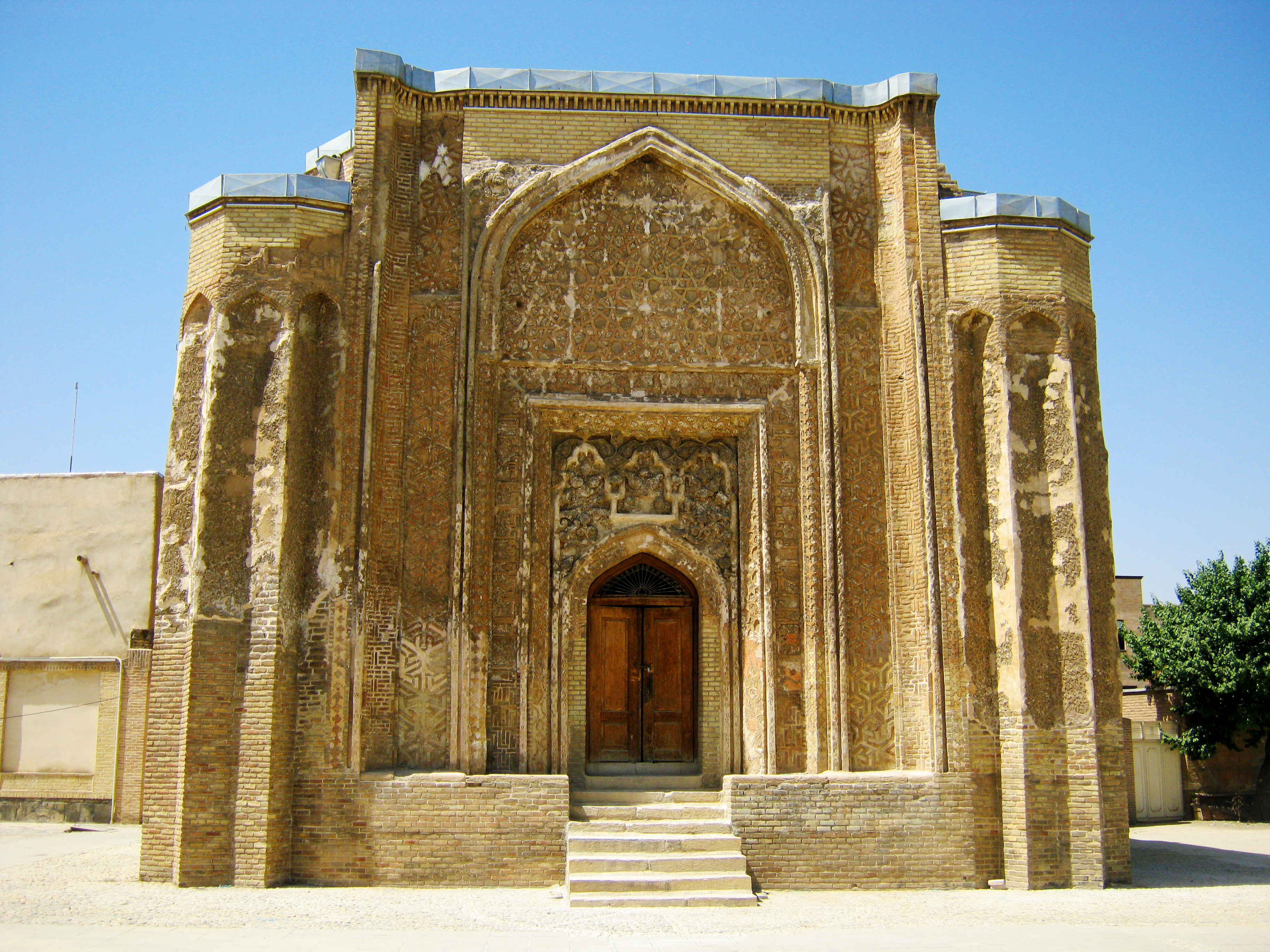Alavian Tomb 