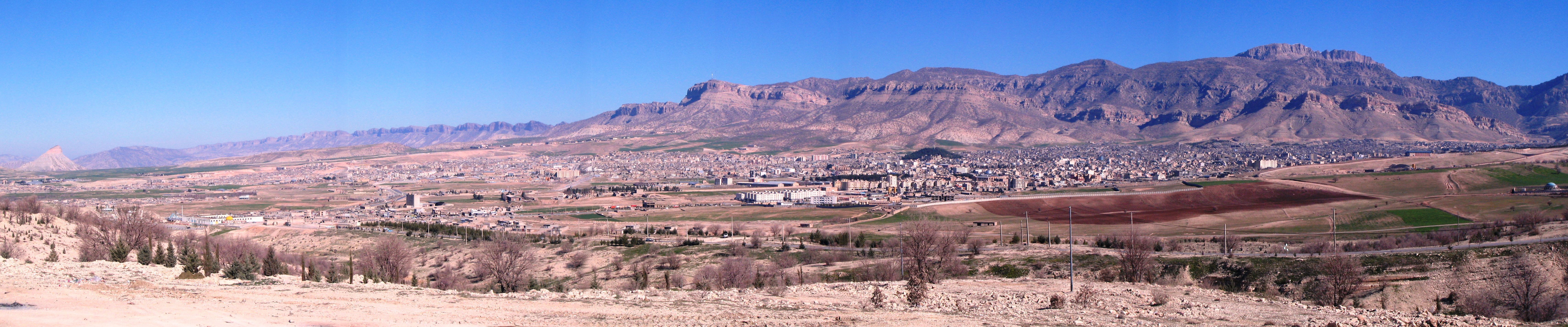 نمایی از شهر ایلام 