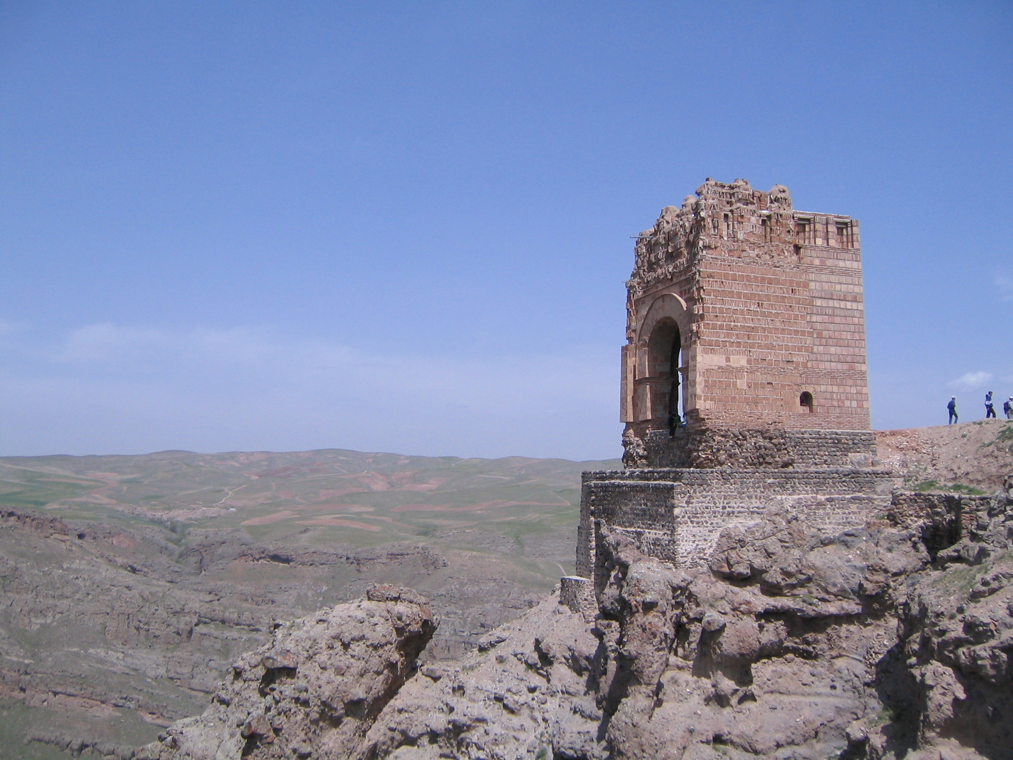 Zahhak Castle 