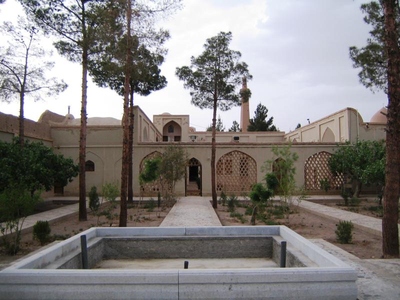 خانه پیرنیا 